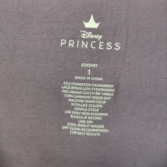 Torrid Beauty and the Beast Break Spell Belle Flutter Sleeve Top Purple 1X - Picture 6 of 9